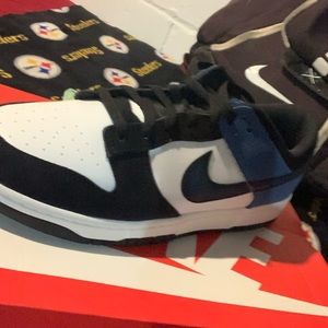 Brand knew never worn